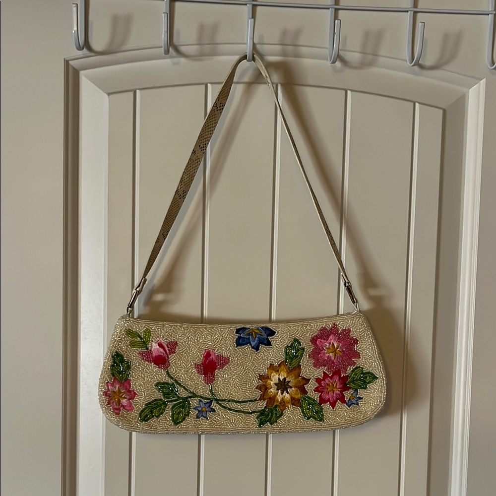 Floral Beaded Cream Shoulder Bag - Picture 2 of 14
